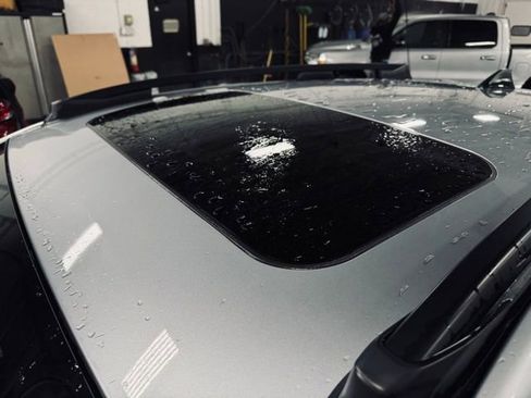 Used 2025 Subaru Crosstrek 2.0i Premium image 10