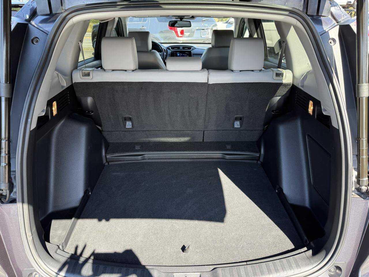 Used 2018 Honda CR-V Touring image 17