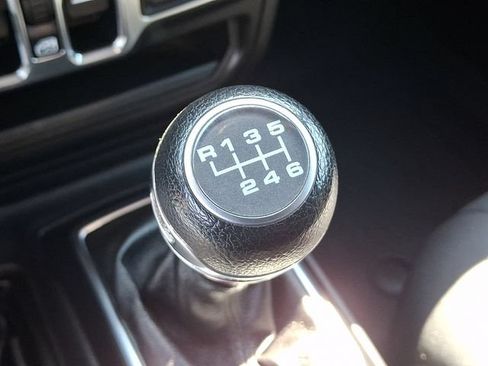 Used 2022 Jeep Gladiator Sport AWD/4WD image 23