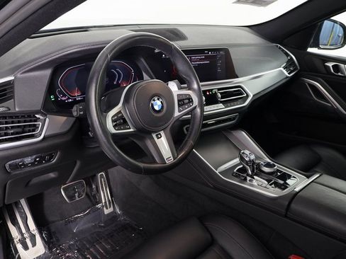 Used 2022 BMW X6 xDrive40i w/ M Sport Package AWD/4WD image 7