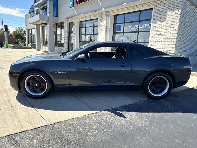 Certified 2013 Chevrolet Camaro LS RWD image 4