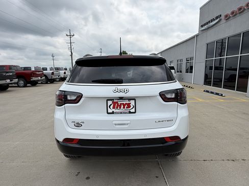 Used 2025 Jeep Compass Limited w/ Elite Group AWD/4WD image 39