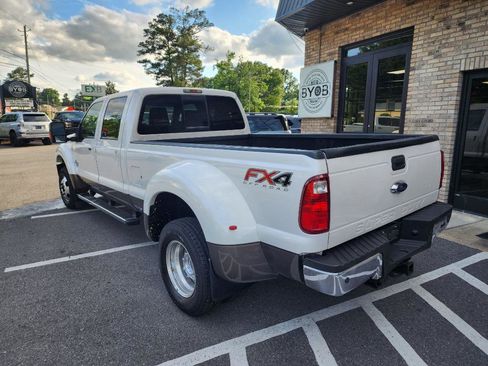 Used 2016 Ford F350 Lariat w/ Lariat Ultimate Package AWD/4WD image 3