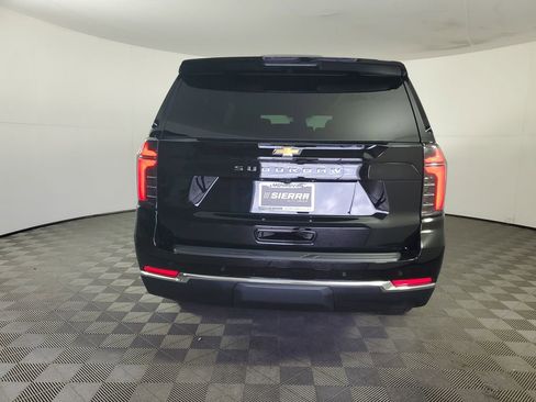 New 2026 Chevrolet Suburban LS image 5