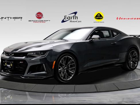 Used 2018 Chevrolet Camaro ZL1 RWD image 1