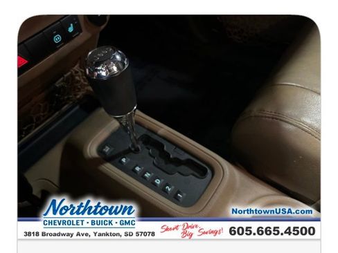 Used 2011 Jeep Wrangler Unlimited Sahara w/ Dual Top Group AWD/4WD image 20