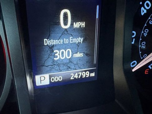 Used 2023 Toyota Tacoma Limited image 12