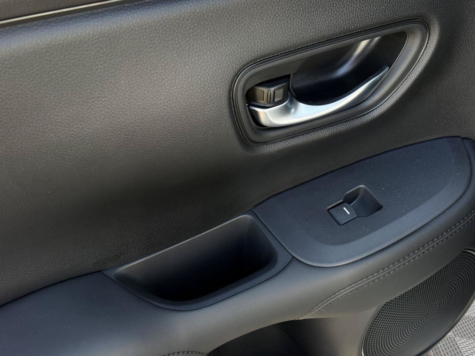 Certified 2026 Honda HR-V LX image 23