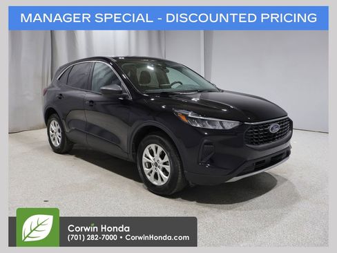 Used 2023 Ford Escape Active AWD/4WD image 1