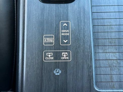 Certified 2024 Nissan Ariya AWD image 38