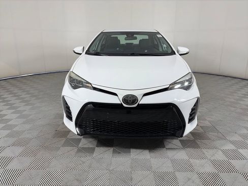 Used 2019 Toyota Corolla SE FWD image 2