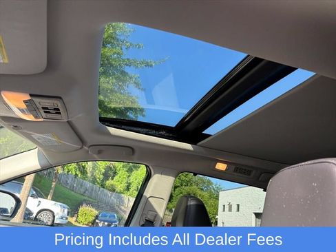 Used 2025 Nissan Pathfinder SL w/ SL Premium Package AWD/4WD image 11