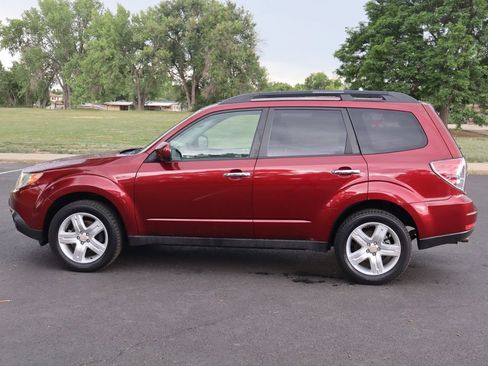 Used 2010 Subaru Forester 2.5X Limited w/ Popular Equipment Group 4B AWD/4WD image 9