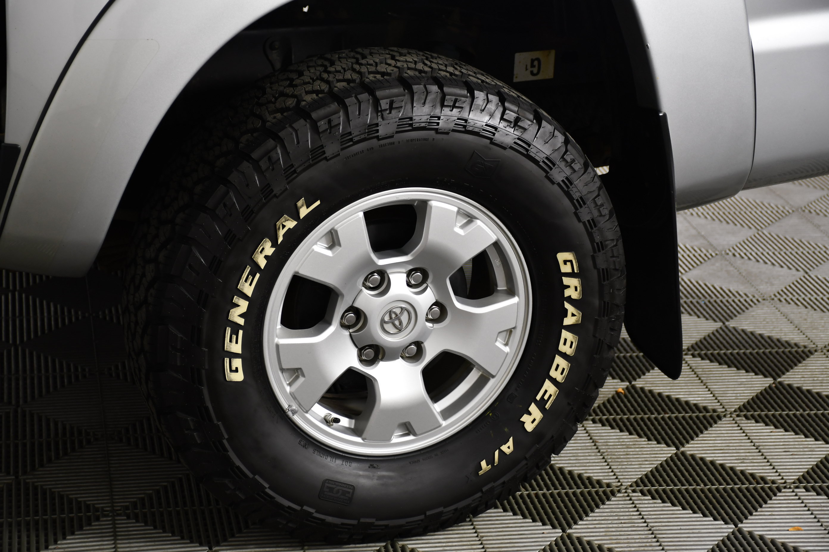 Used 2013 Toyota Tacoma 4x4 Double Cab w/ TRD Off-Road Pkg image 52