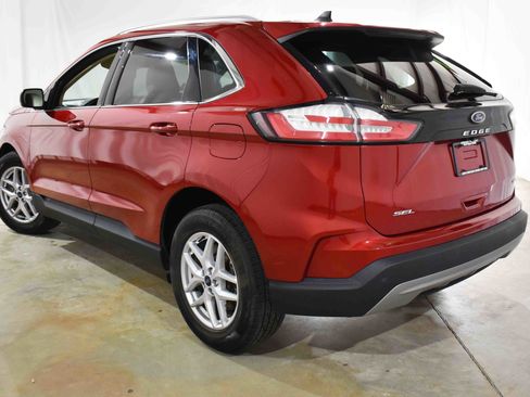 Used 2022 Ford Edge SEL w/ Convenience Package image 7