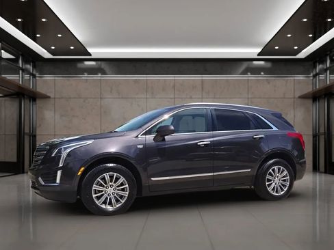 Used 2017 Cadillac XT5 Luxury w/ Driver Awareness Package FWD image 6