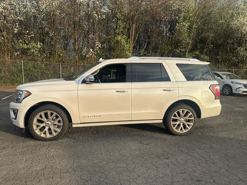 Used 2019 Ford Expedition Platinum image 4