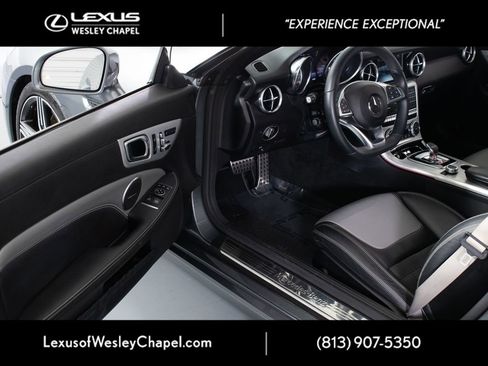 Used 2020 Mercedes-Benz SLC 300 image 19