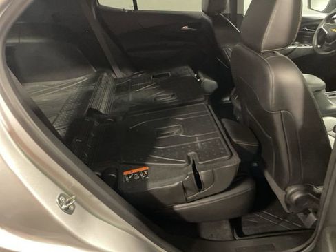 Used 2021 Chevrolet Equinox LT image 42