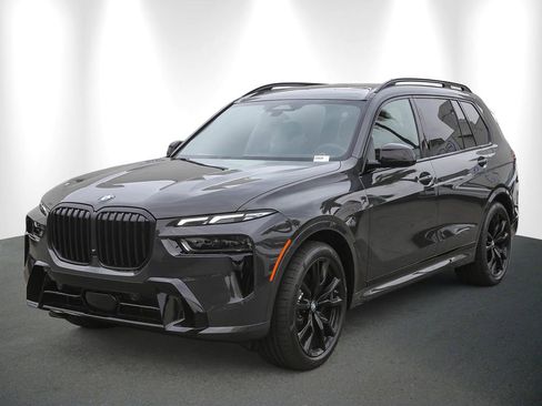 New 2026 BMW X7 xDrive40i w/ M Sport Package AWD/4WD image 3