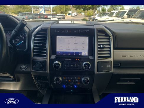 Used 2020 Ford F350 Platinum w/ FX4 Off-Road Package AWD/4WD image 12