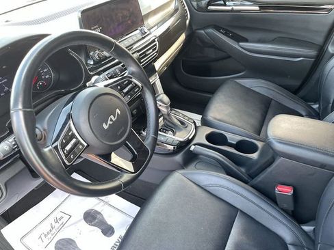 Used 2023 Kia Seltos EX AWD/4WD image 14