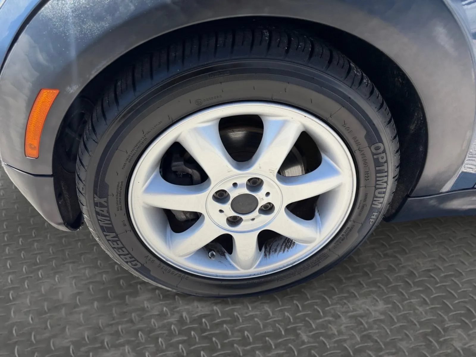 Used 2010 MINI Cooper Convertible FWD image 9