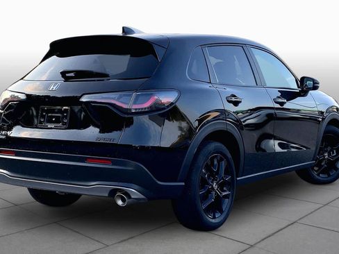 Used 2025 Honda HR-V Sport image 13