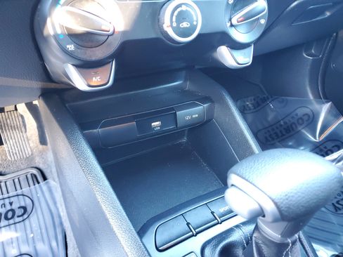 Used 2023 Kia Rio LX image 23