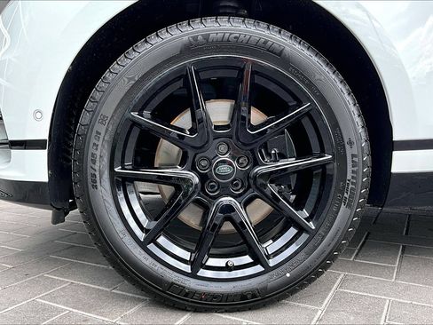 New 2026 Land Rover Range Rover Velar Dynamic SE AWD/4WD image 12