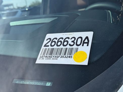 Used 2025 GMC Sierra 2500 Denali Ultimate image 36