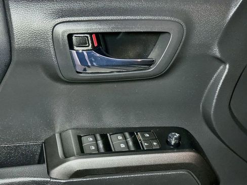Certified 2023 Toyota Tacoma TRD Sport AWD/4WD image 15