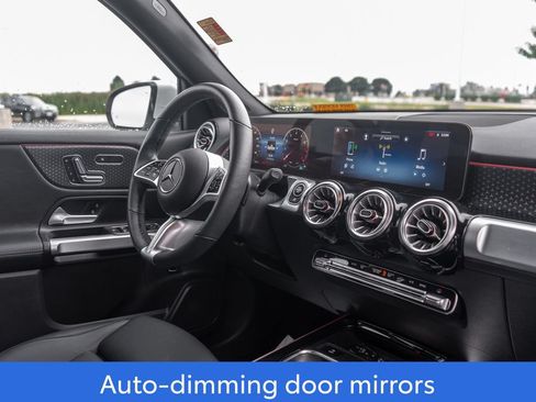 Used 2024 Mercedes-Benz GLB 250 4MATIC w/ Winter Heating Package image 12