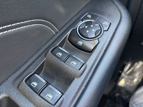 Used 2024 Ford Edge Titanium image 20