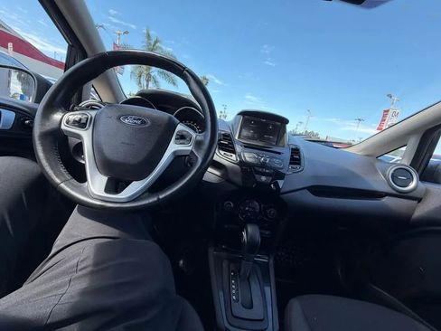 Used 2014 Ford Fiesta SE w/ Equipment Group 201A image 6