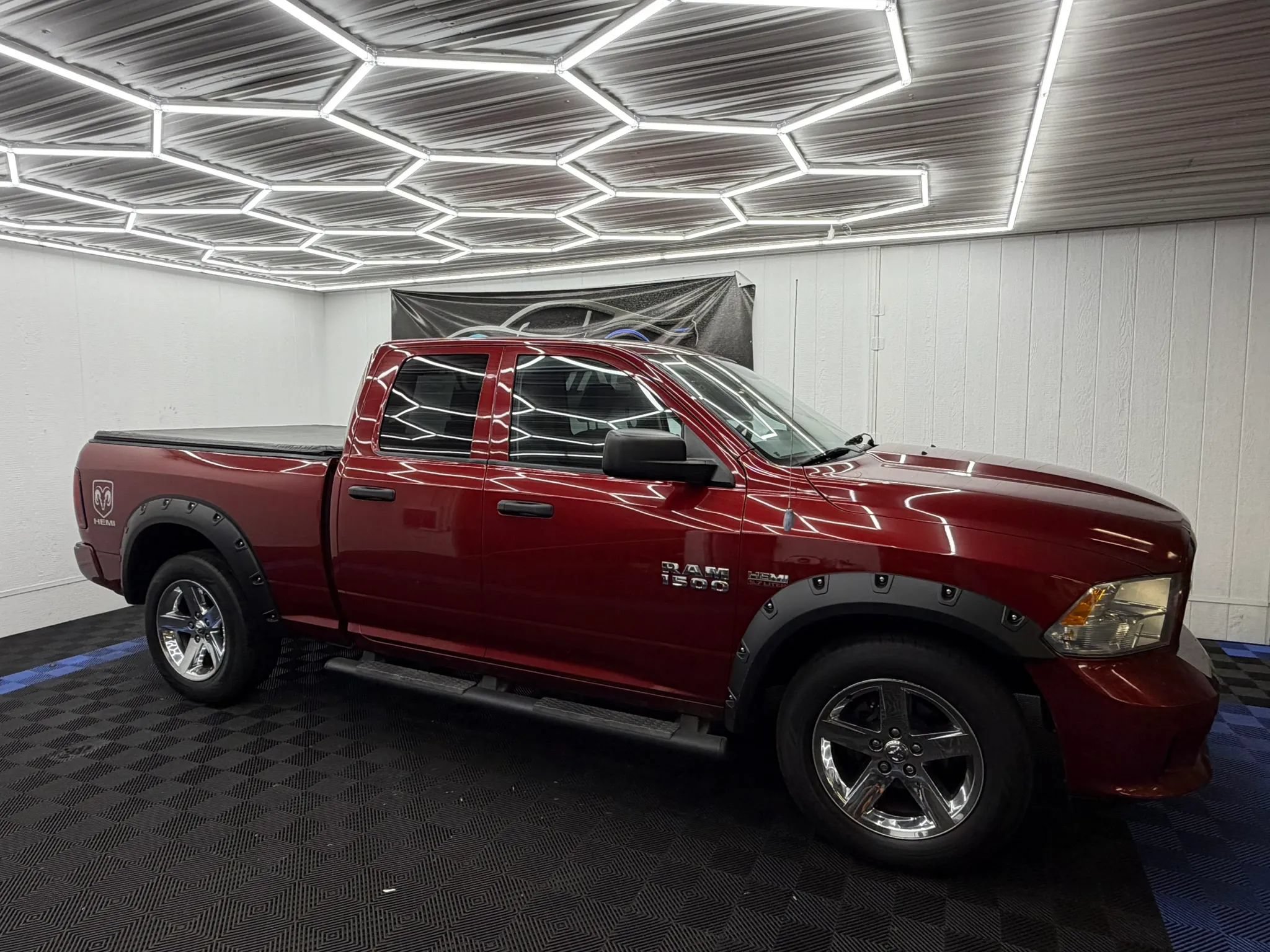 Used 2013 RAM 1500 Express AWD/4WD image 2