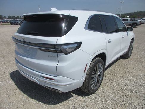 New 2026 Buick Enclave Avenir w/ Super Cruise Package AWD/4WD image 5