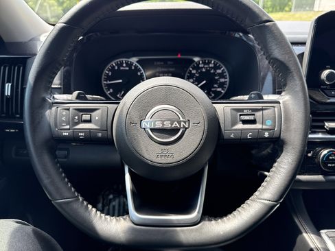 Certified 2022 Nissan Pathfinder SV AWD/4WD image 17