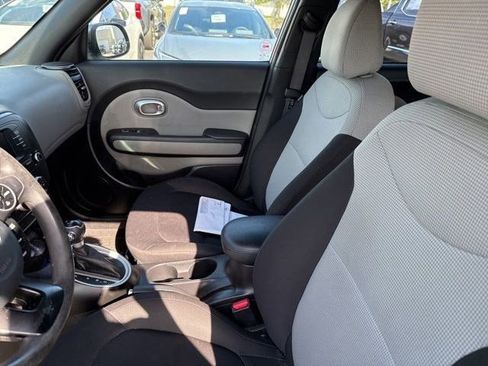 Used 2018 Kia Soul image 10