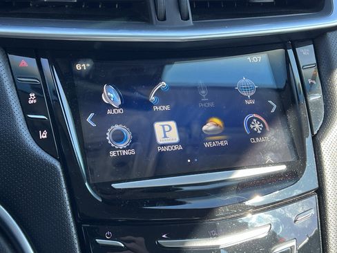 Used 2014 Cadillac XTS Premium image 24