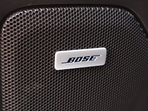 Used 2019 Chevrolet Silverado 1500 High Country w/ Technology Package image 9