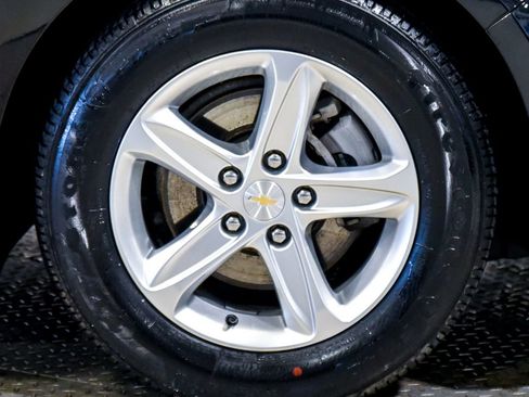Used 2022 Chevrolet Malibu LS FWD image 15