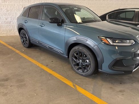 Used 2023 Honda HR-V Sport image 8