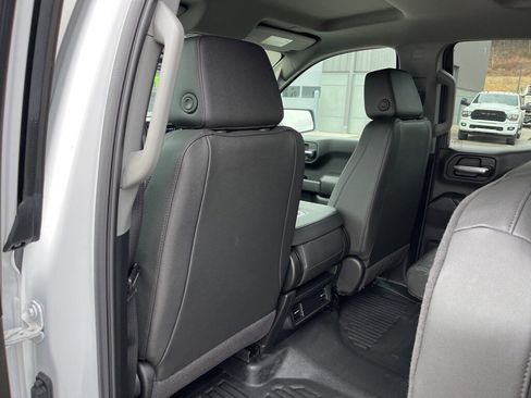 Used 2025 GMC Sierra 1500 Pro w/ Pro Value Package image 8