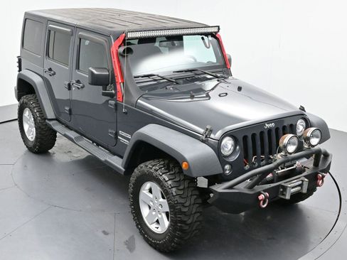 Used 2017 Jeep Wrangler Unlimited Sport w/ Quick Order Package 24S image 36