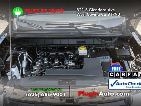 Used 2025 Nissan Pathfinder SV FWD image 14
