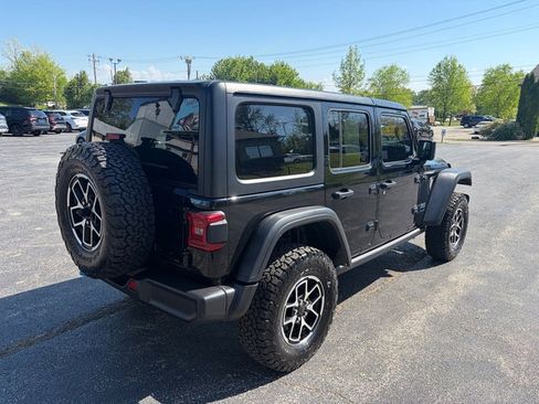 Used 2023 Jeep Wrangler Unlimited Rubicon 4xe AWD/4WD image 5