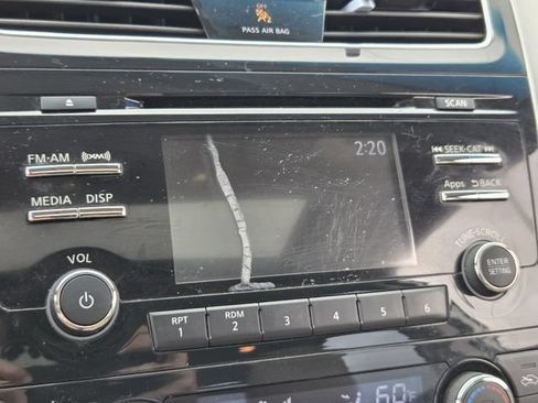 Used 2014 Nissan Altima 2.5 SL w/ Moonroof Package FWD image 19