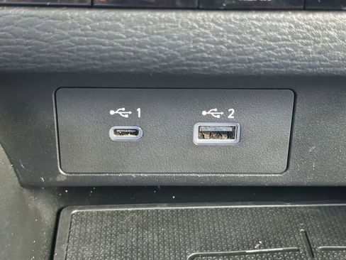 Used 2024 Mitsubishi Outlander SE Black Edition image 24