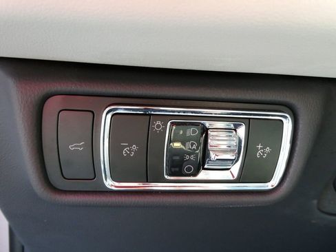 Used 2025 Lincoln Aviator Reserve w/ Equipment Group 201A AWD/4WD image 32